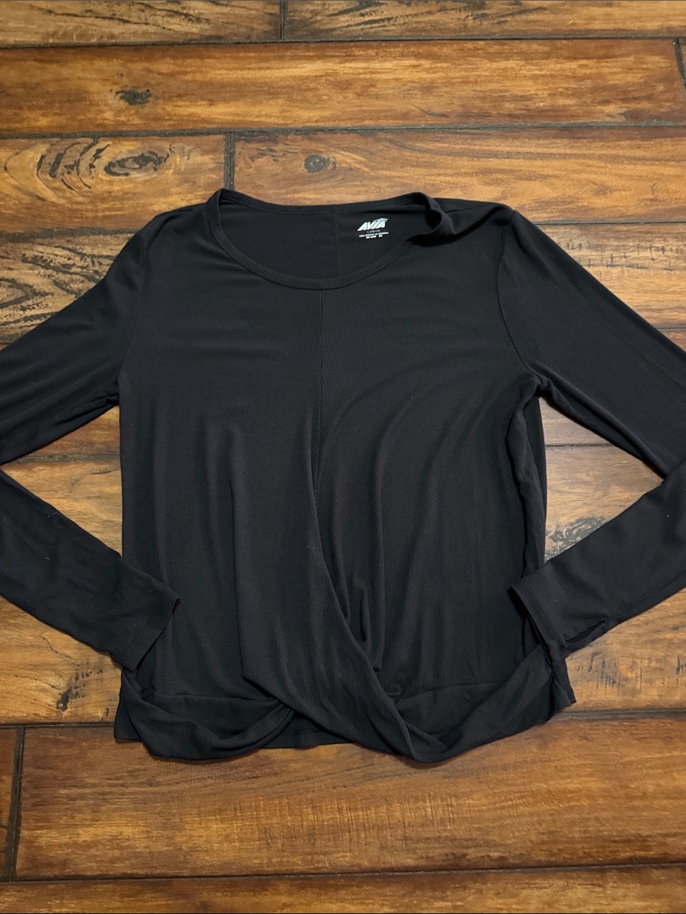Avia Like New Black Long-Sleeve Twist Hem Top